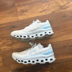 On CloudTec Women’s White & Light Blue monster cloud